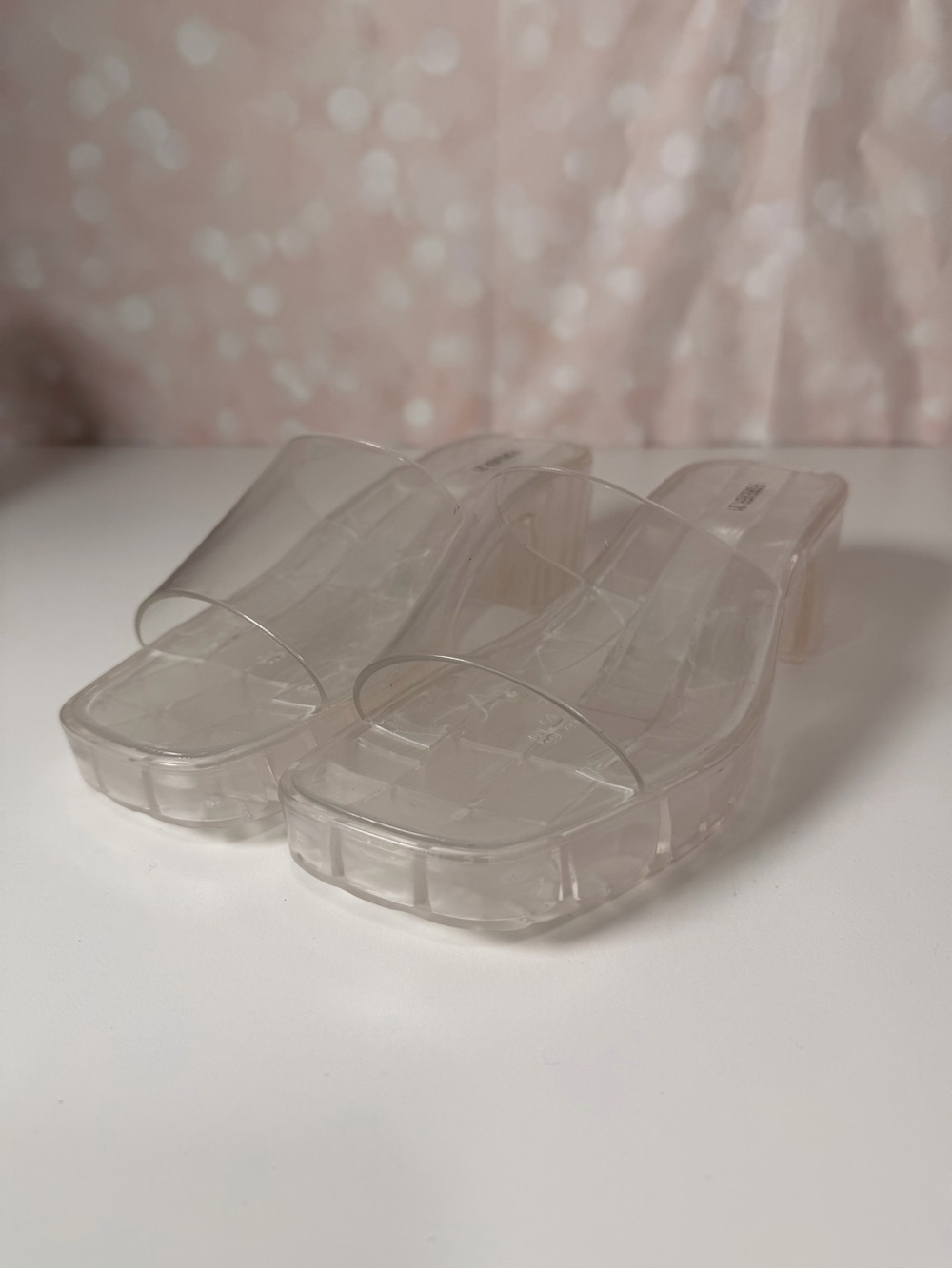 FOREVER 21 Clear Jelly Chunky Sandal Size 8 NWOT